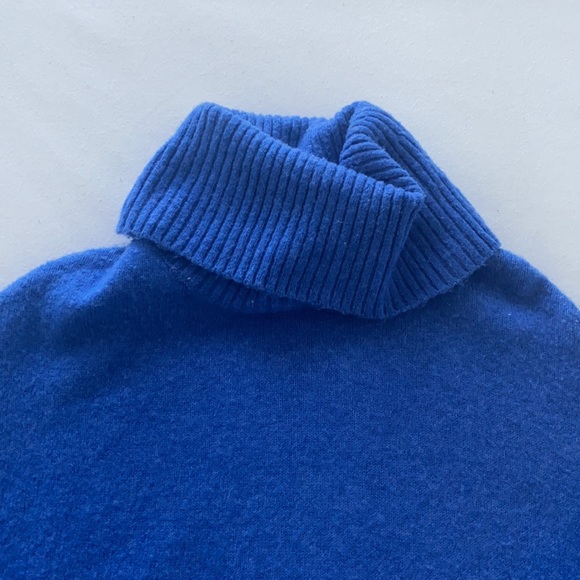 Mango Knit Turtleneck - Picture 2 of 3